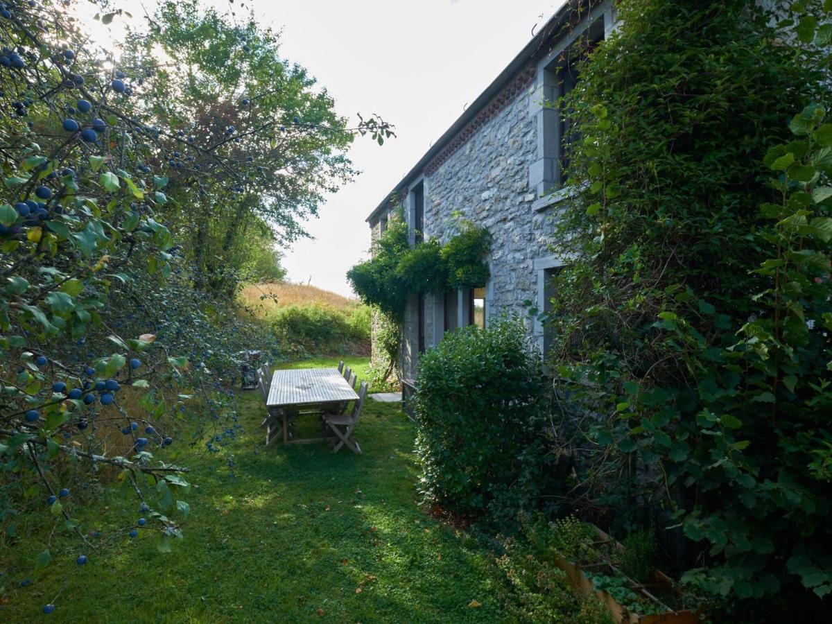 Quaint Holiday Home In Robechies Amid Meadows Chimay Εξωτερικό φωτογραφία